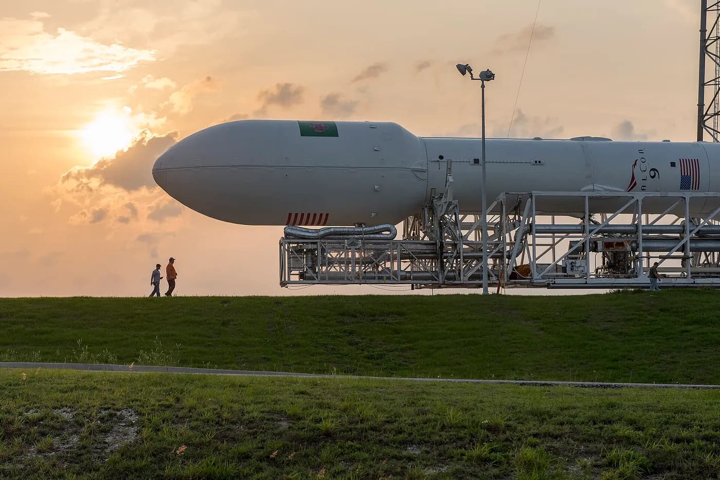 A SpaceX Falcon 9 rocket on its launch pad. This is the type of launcher due to carry Google’s first prototype.